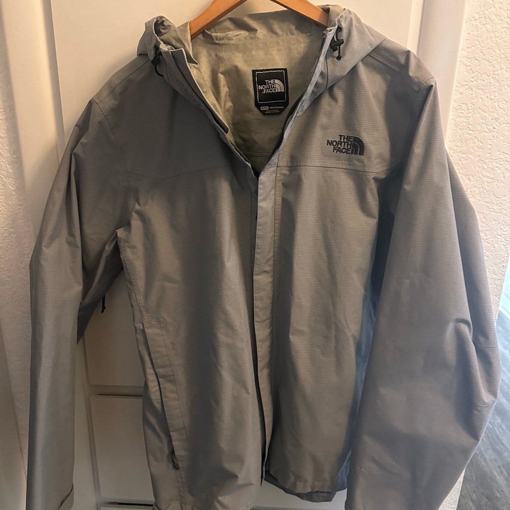 Men’s North-face XL lightweight jacket.